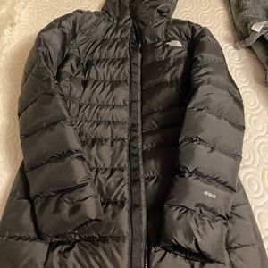 Like new gontham north face jacket barley worn